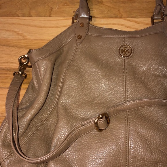 Large Shoulder Bag - Picture 4 of 6